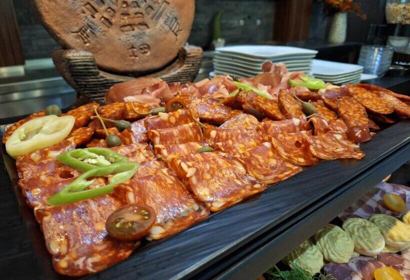 Отель Duna Garden