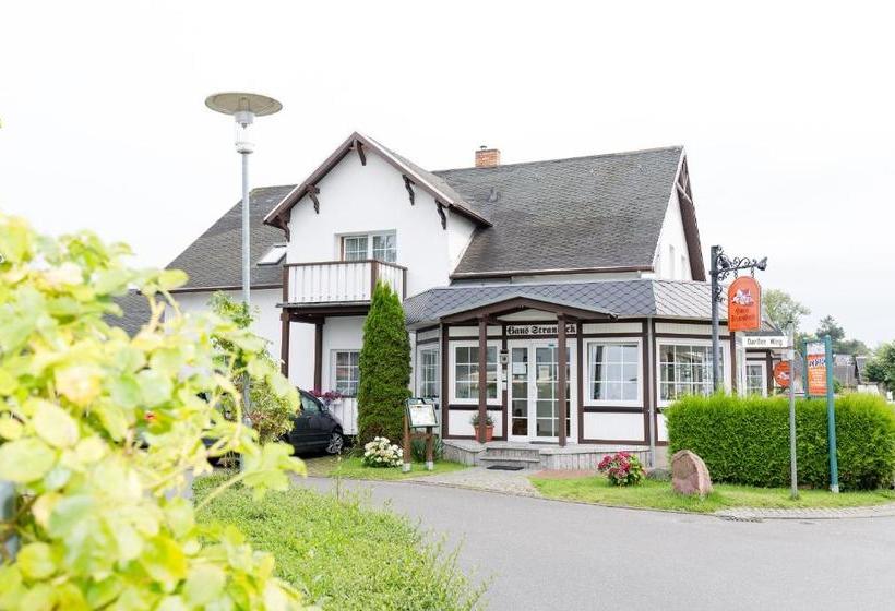 ホテル Haus Strandeck