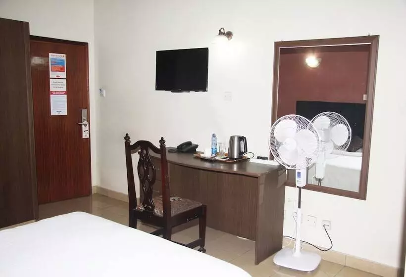 هتل Jamia Central