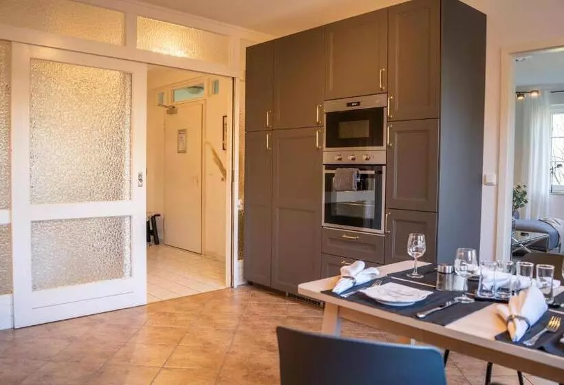 ホテル & Restaurant Am Alten Rhin