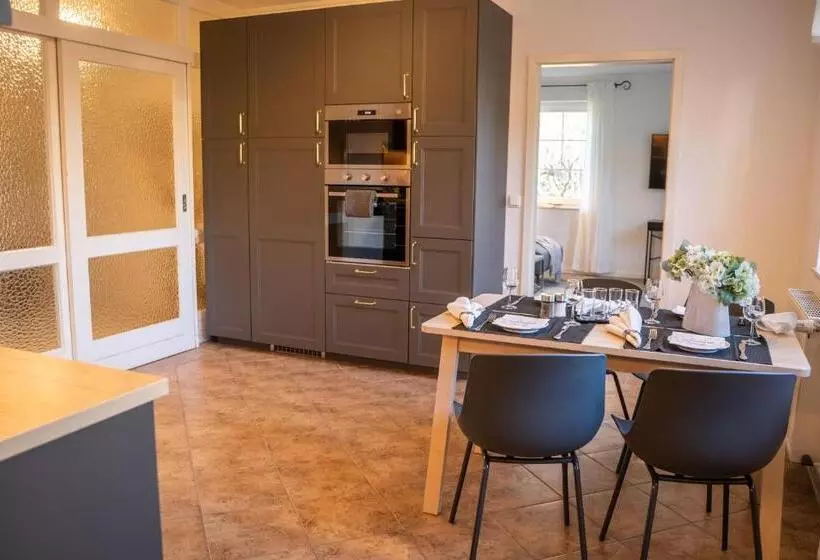 ホテル & Restaurant Am Alten Rhin