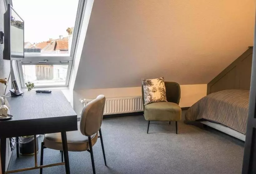 ホテル & Restaurant Am Alten Rhin