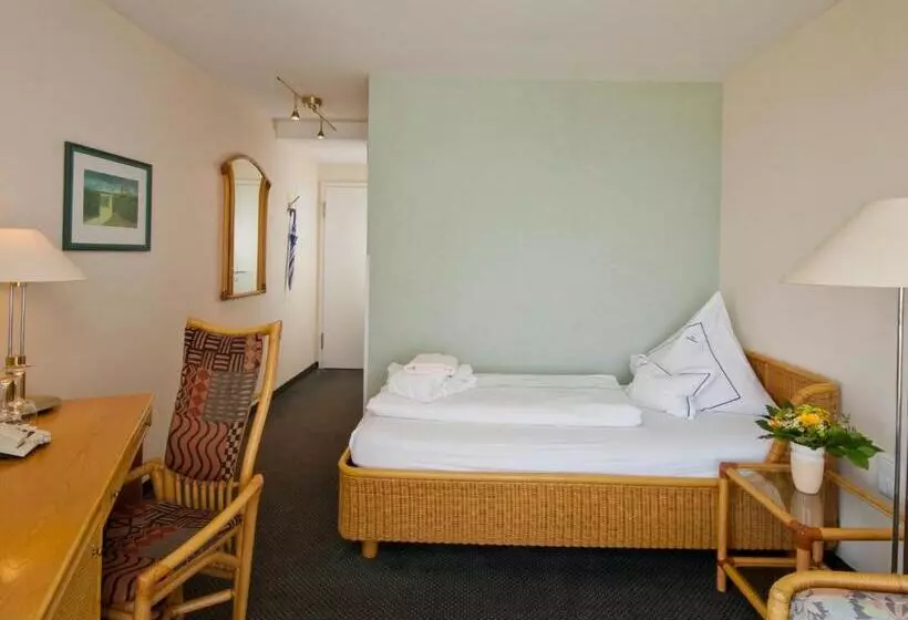 Отель Seeschlösschen