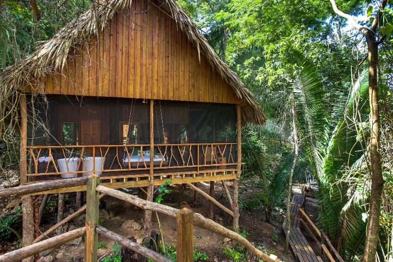 فندق Sweet Songs Jungle Lodge, A Muy’ono Resort
