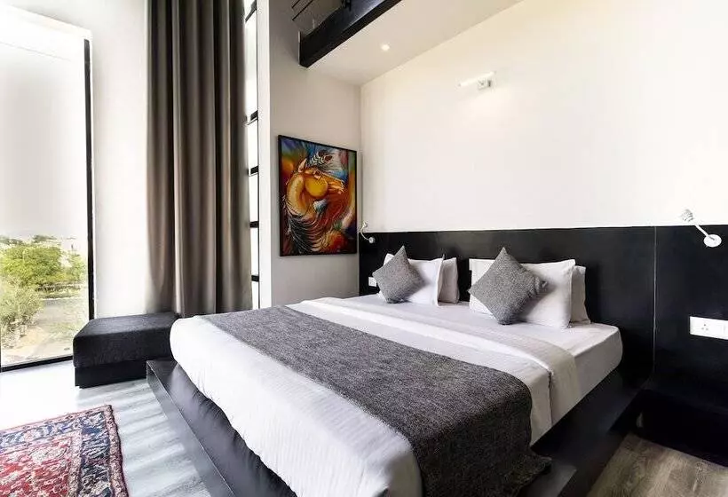 בית מלון כפרי The Saneer Jaipur