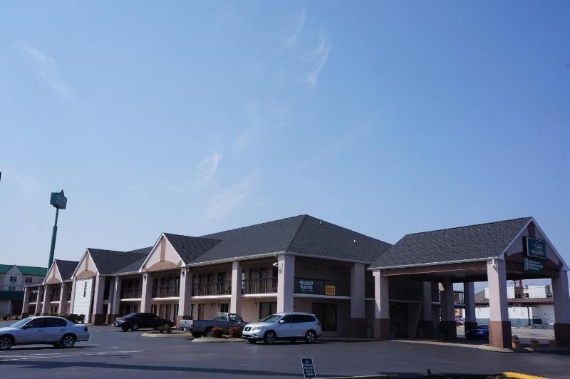 Пансион Clarksville Inn