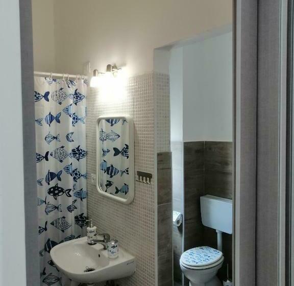 בית מלון כפרי Albergo Blue Fish