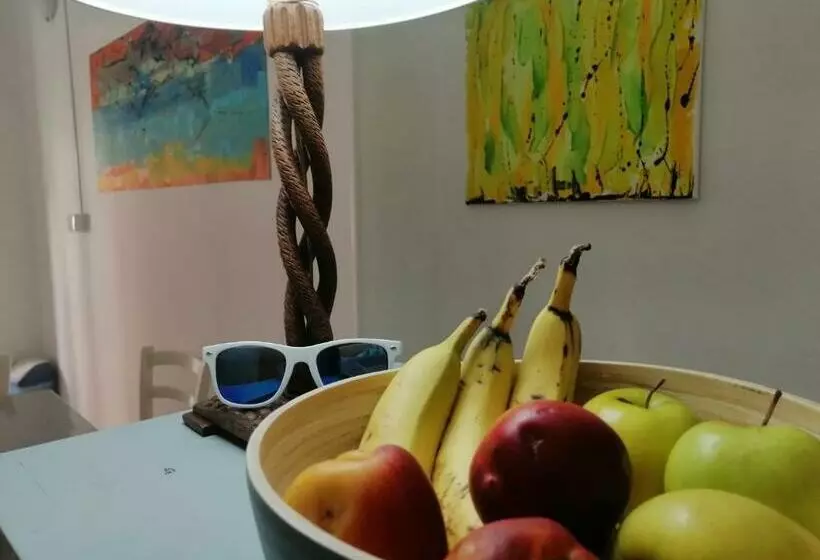 Hotelli Albergo Blue Fish