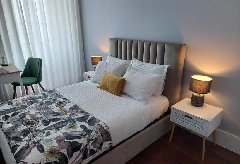 پانسیون Cool Suites