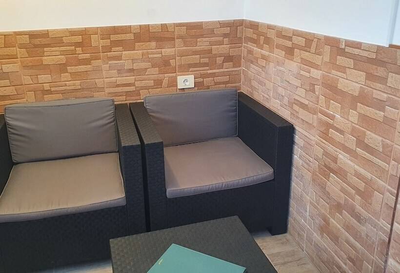 هاستل 7 Calcosas