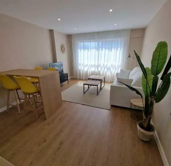 Apartamentos Turísticos Mencía