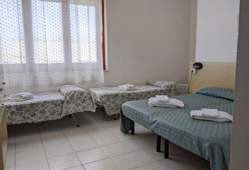 בית מלון כפרי Albergo Casa Del Turista