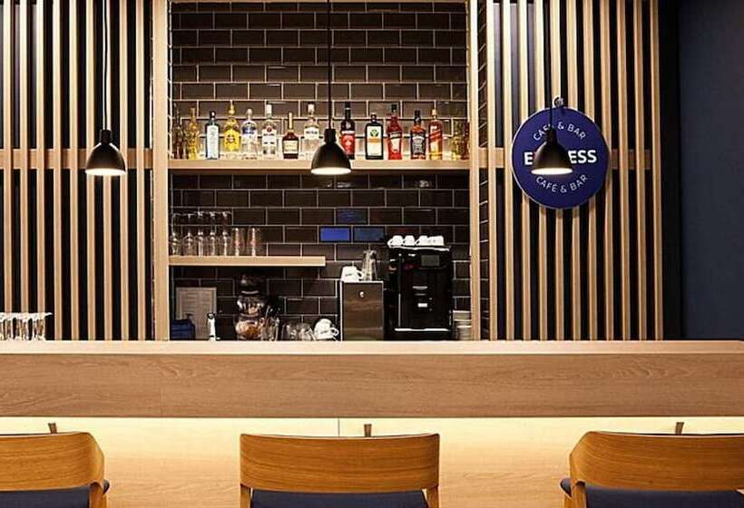 Отель Holiday Inn Express Remscheid