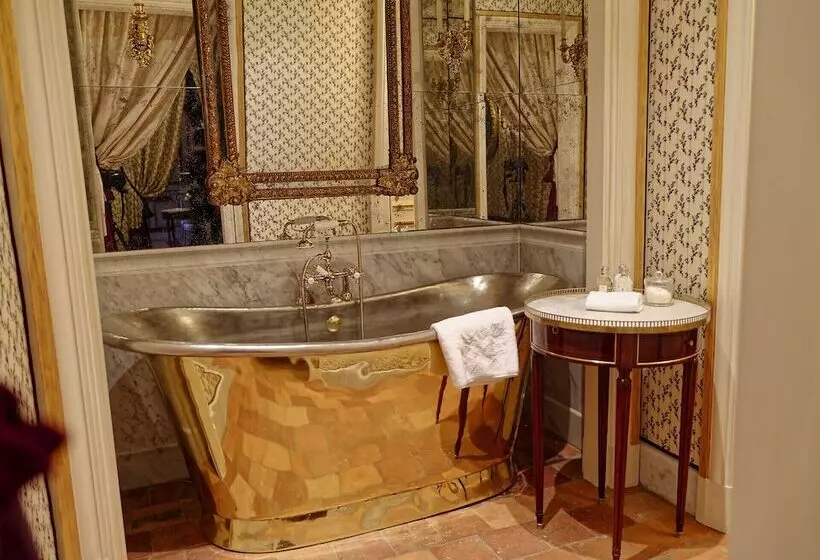 Hotelli Relais & Château Louise De La Vallière