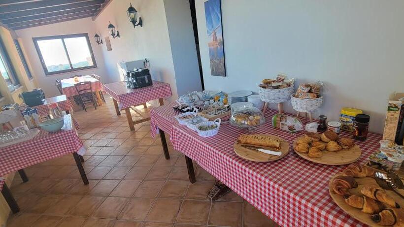 مبيت وإفطار La Terrazza Motta