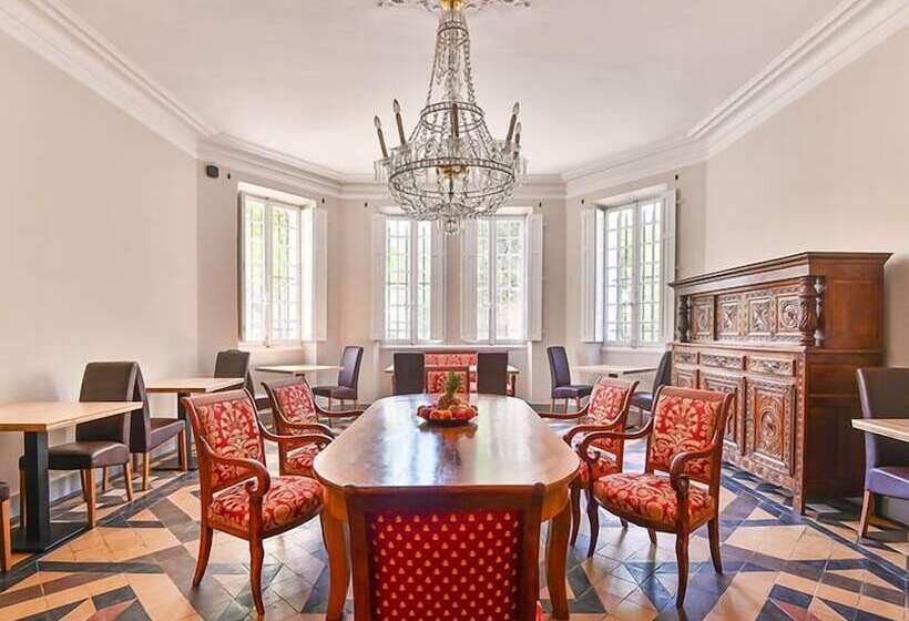 בית מלון כפרי Chateau De Taradel