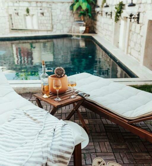 هتل Lalasa Alaçatı