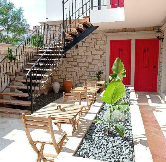 هتل Lalasa Alaçatı