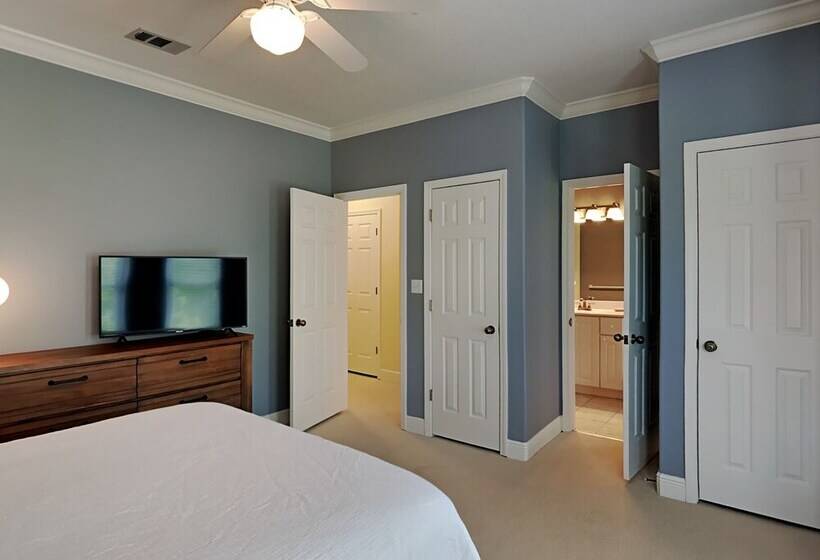 Gulf Place Spires #16b   Relaxation Station