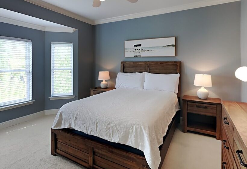 Gulf Place Spires #16b   Relaxation Station