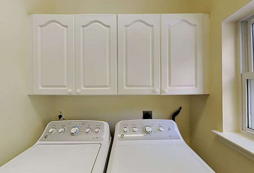 Gulf Place Spires #16b   Relaxation Station