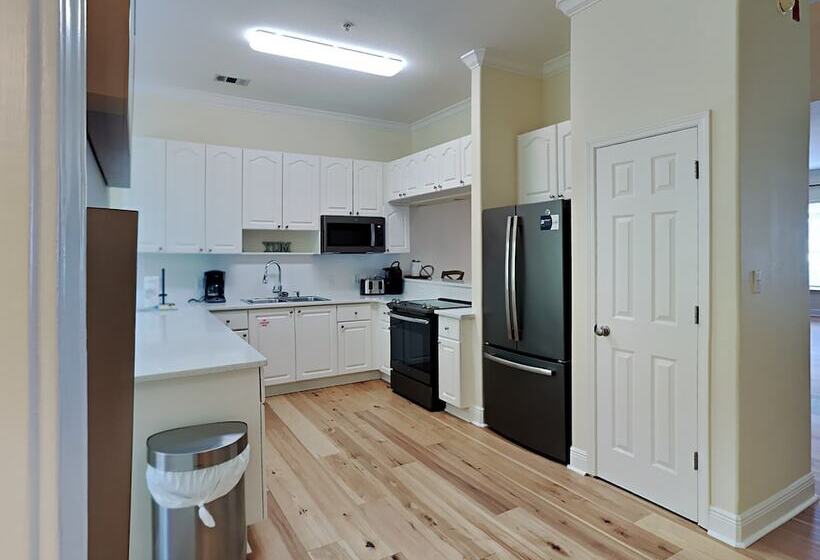 Gulf Place Spires #16b   Relaxation Station