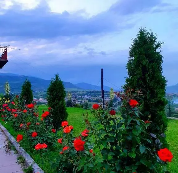 ベッドアンドブレックファースト Guest House Ijevan S Garden