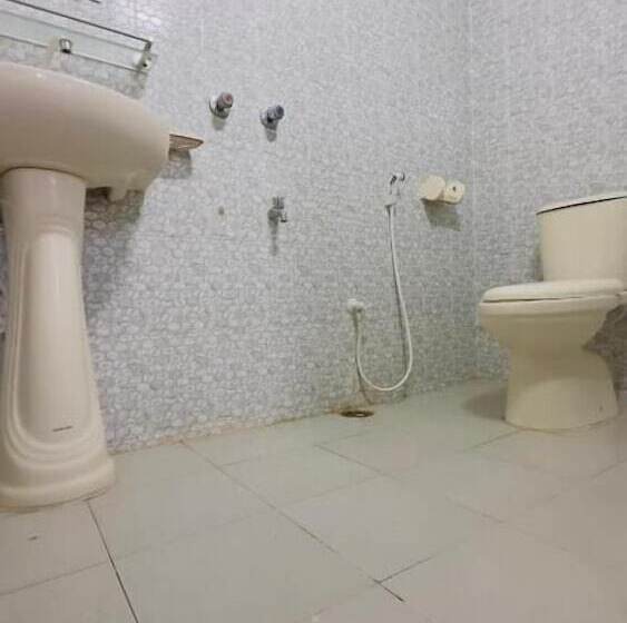 Отель The Sylhet International