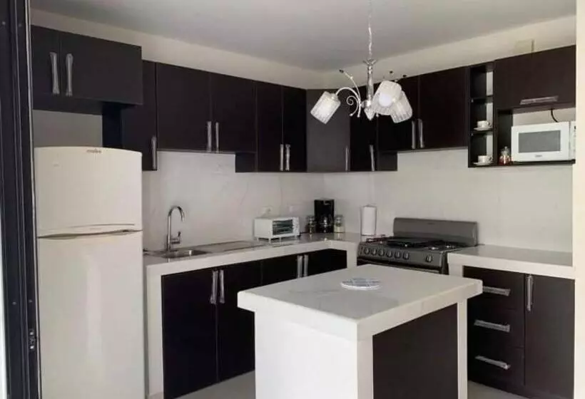 Casa Llena De Naturaleza Y Paz Perfecta Para Descansar