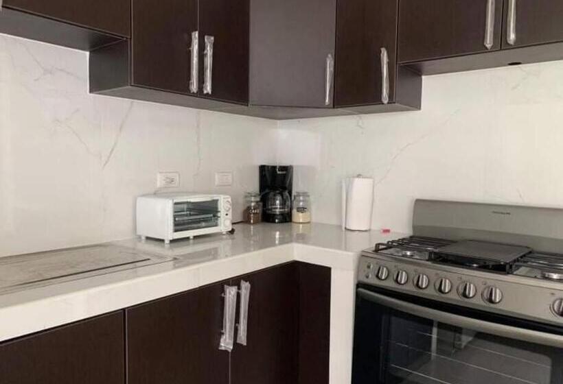 Casa Llena De Naturaleza Y Paz Perfecta Para Descansar