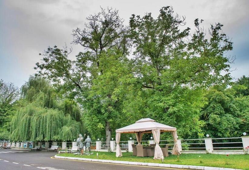 هتل Chukhur Gabala Museum