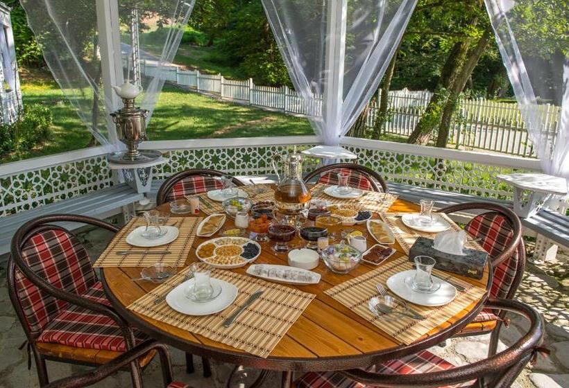 هتل Chukhur Gabala Museum