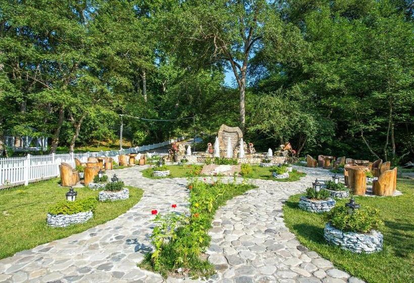 هتل Chukhur Gabala Museum