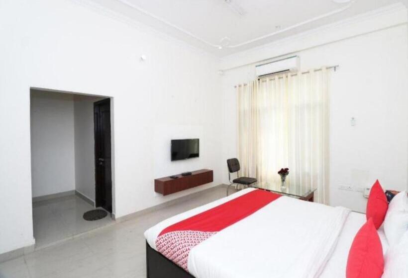 בית מלון כפרי Iidm Eco Resort