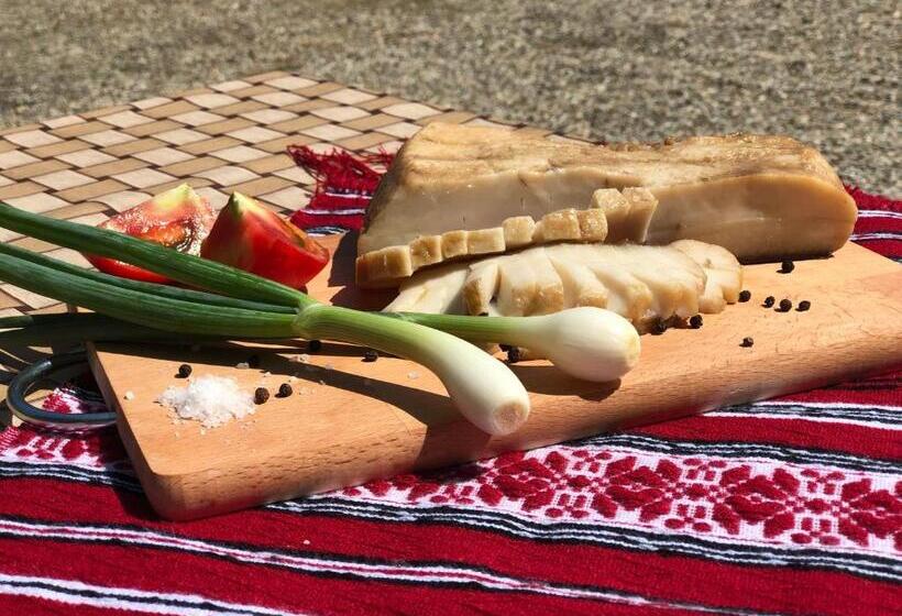 هتل Pensiune Agroturistica La Nasu