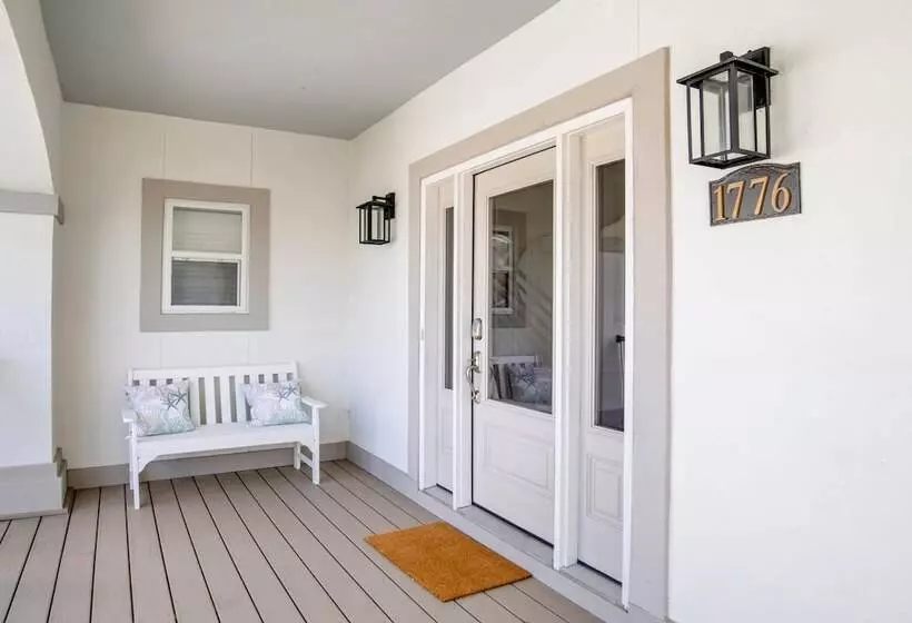 Juela On The Beach By Southern Vacation Rentals