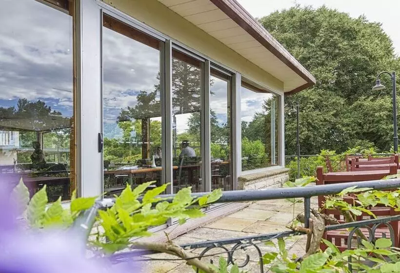 Hotelli Leura Gardens Resort