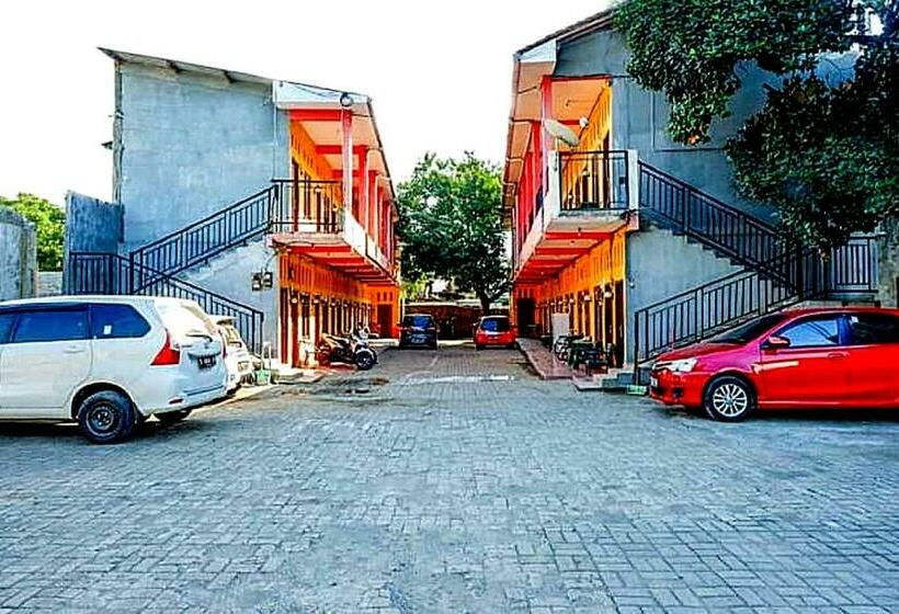 فندق Oyo 91476 Srikaya  3