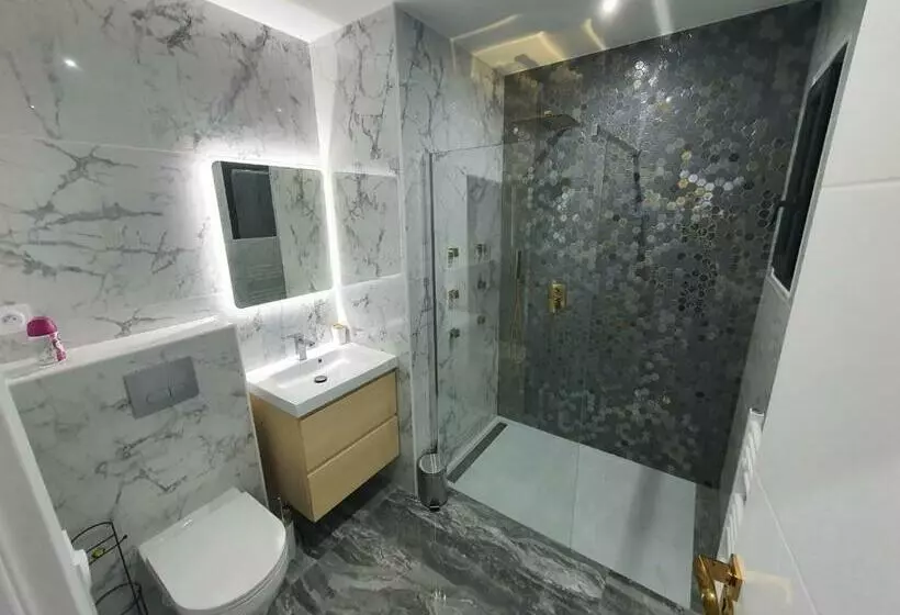 Villa Neuve Exceptionnelle Avec Piscine Et Spa