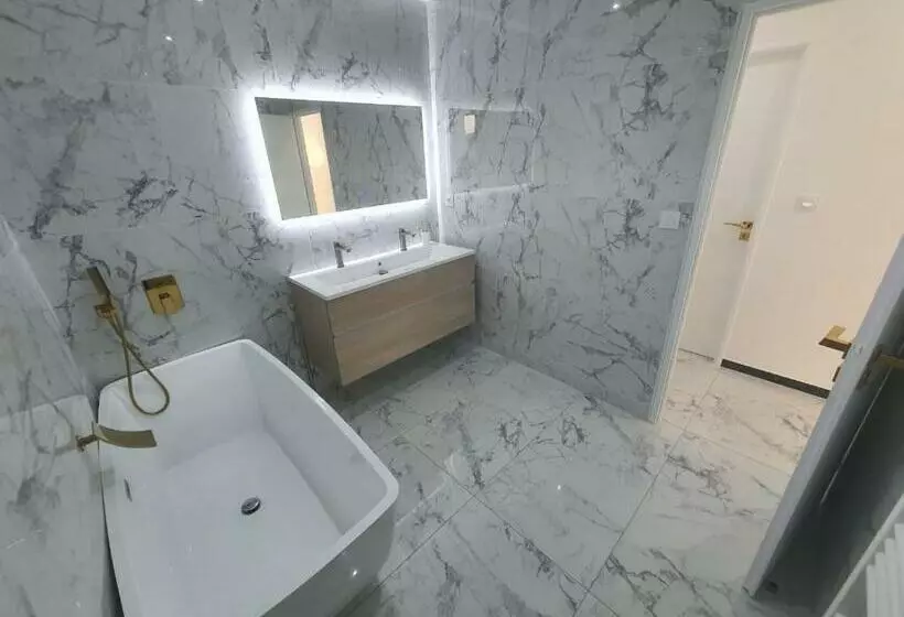 Villa Neuve Exceptionnelle Avec Piscine Et Spa