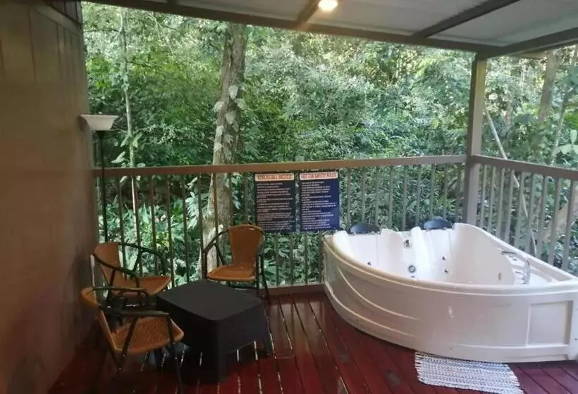 Hotelli Villas Y Glampings Mya  Puerto Viejo, Limon, Cr