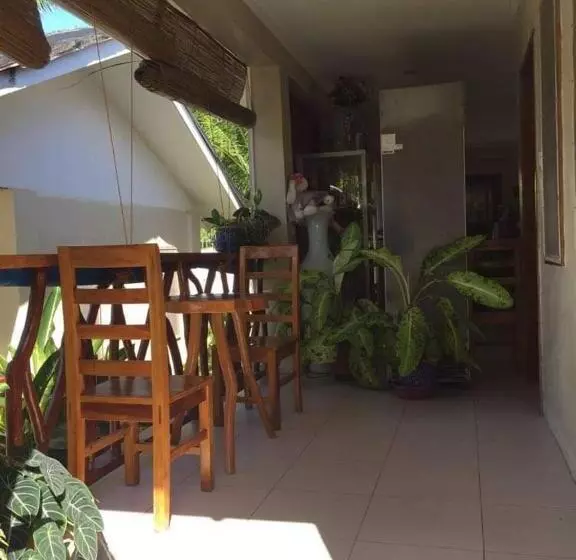 هتل D S Oceanview Beach Resort