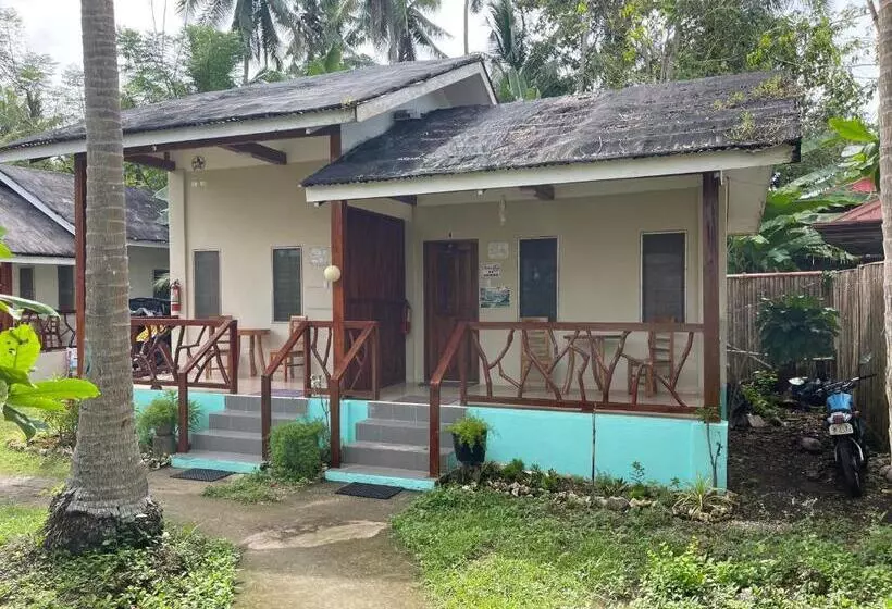 هتل D S Oceanview Beach Resort