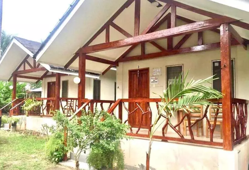 هتل D S Oceanview Beach Resort