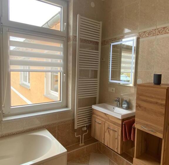 مبيت وإفطار Pension & Ferienwohnungen Schneidereit