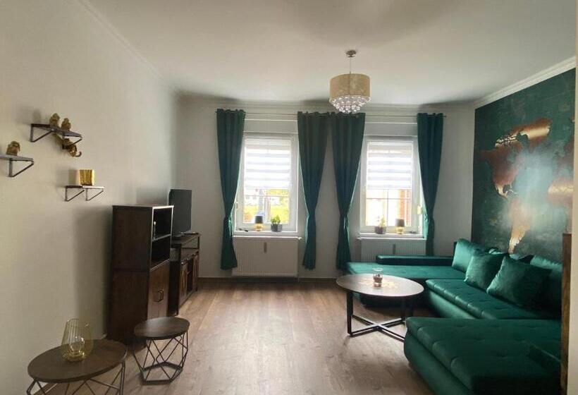 مبيت وإفطار Pension & Ferienwohnungen Schneidereit