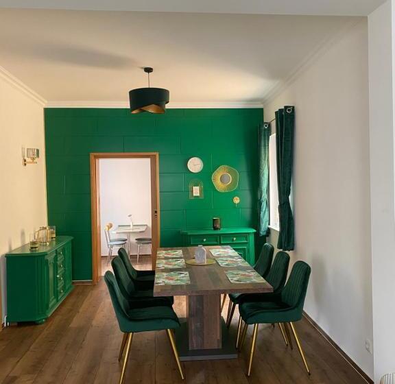 مبيت وإفطار Pension & Ferienwohnungen Schneidereit