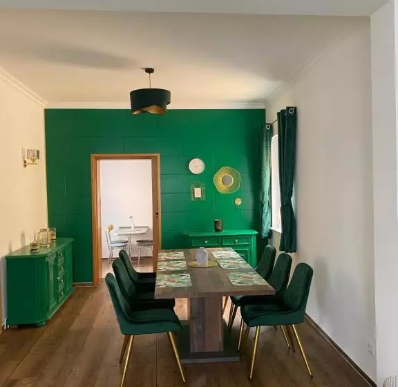 Bed and Breakfast Pension & Ferienwohnungen Schneidereit