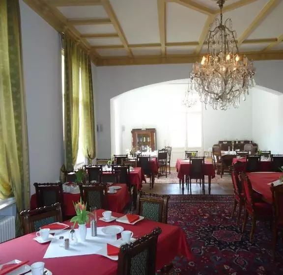 تختخواب و صبحانه Pp Pension Potsdam