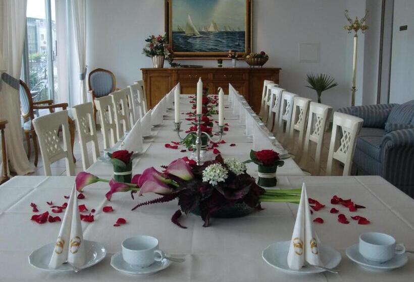 فندق Am Yachthafen